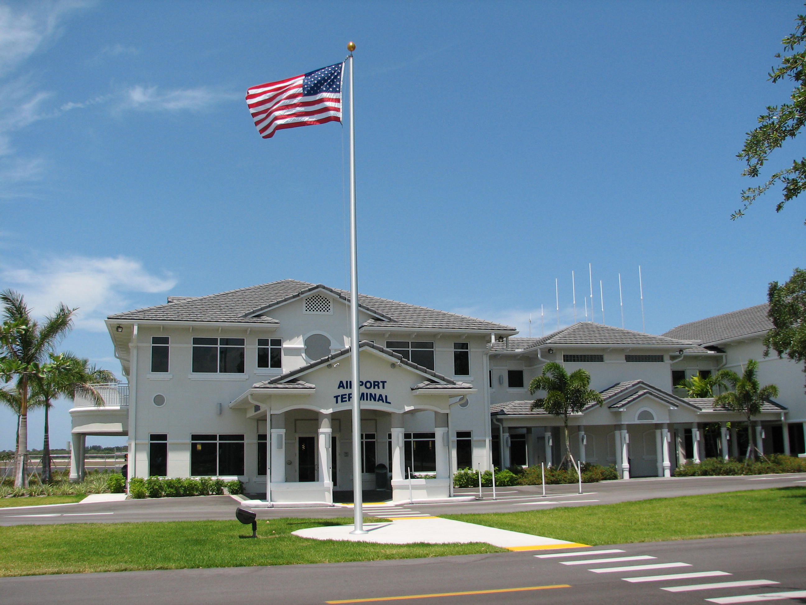 how-much-do-you-know-about-the-vero-beach-airport-randy-old-for-vero